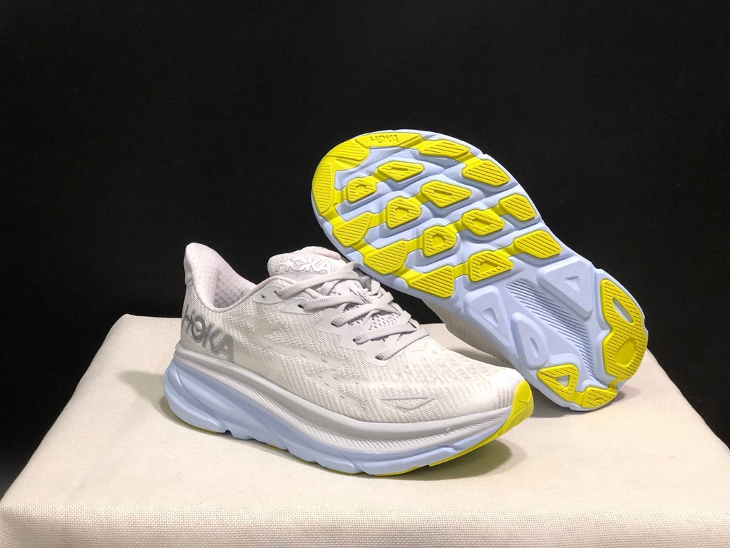 HOKA ONE ONE Clifton 9