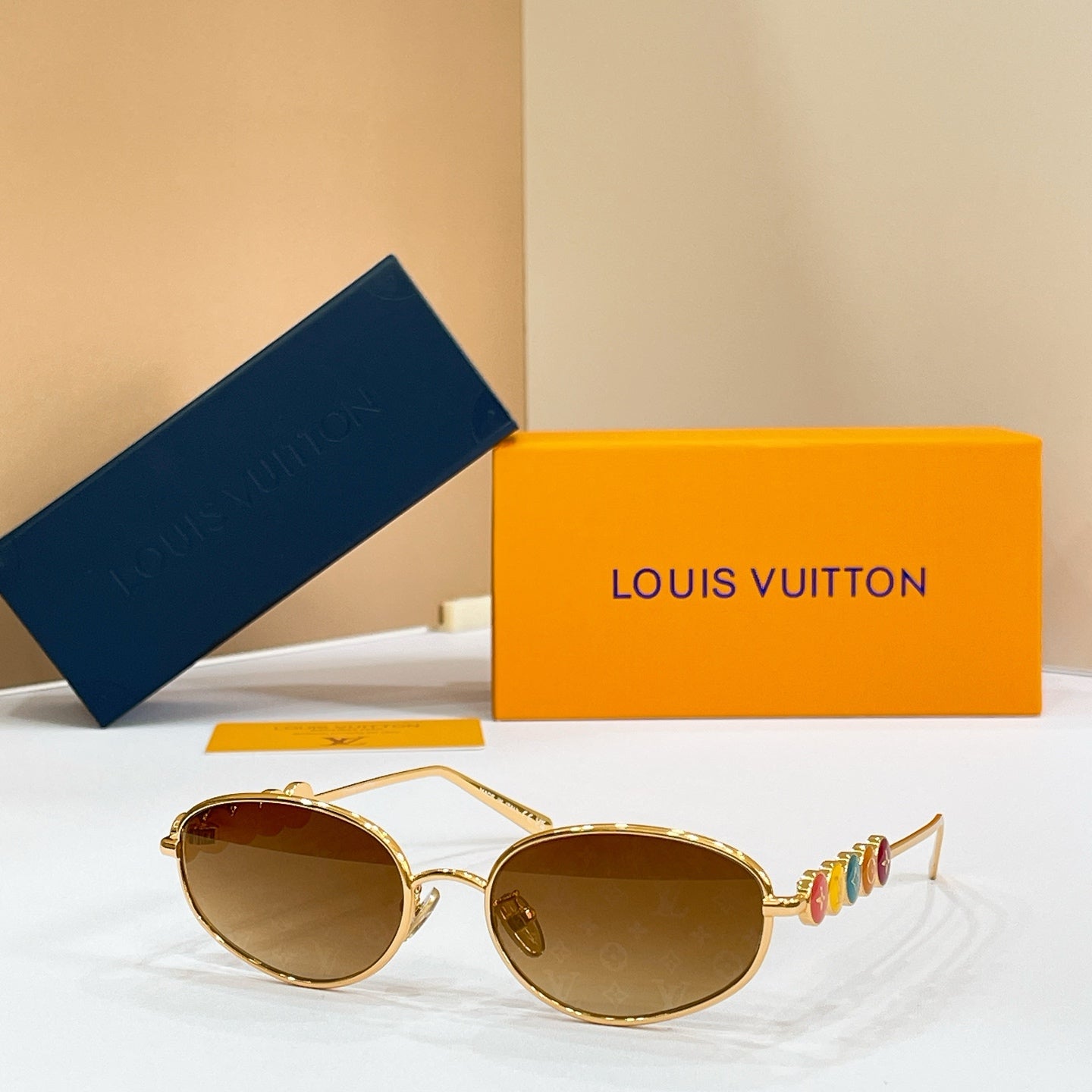 LOUIS VUITTON Sunglasses Z3179U